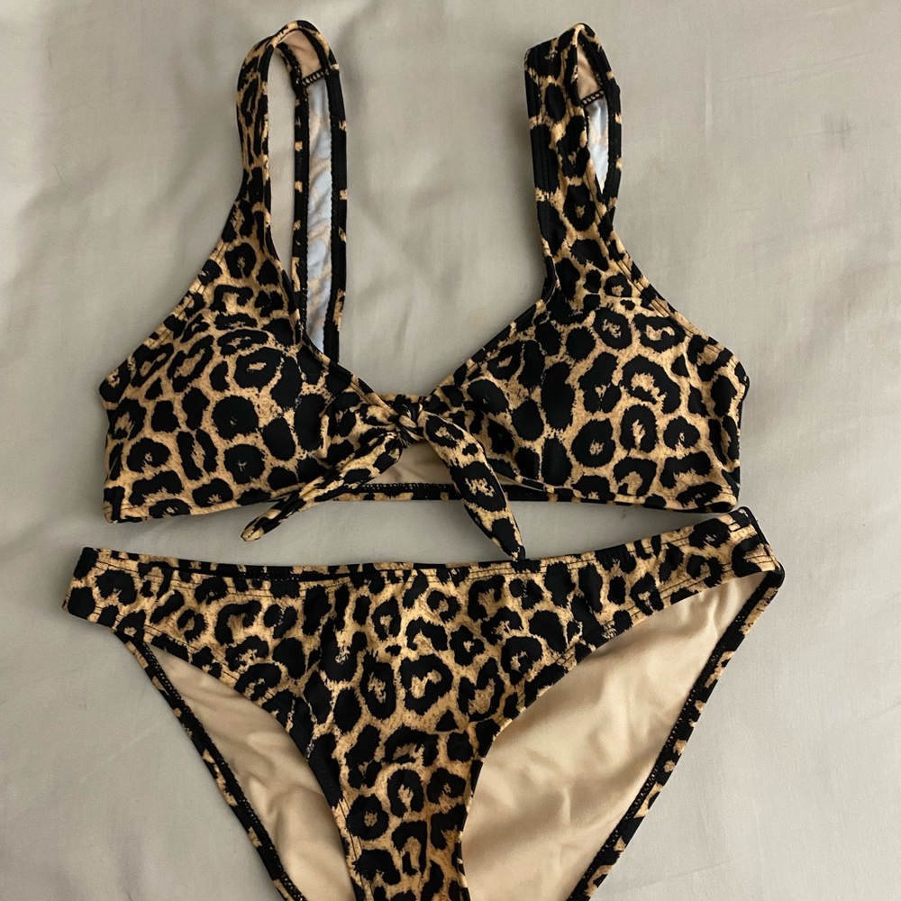 Cabana Del Sol, Medium Cheetah Print Bikini Set